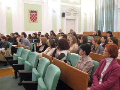 Opstanak malih je u ekološkoj proizvodnji Opstanak malih je u ekološkoj proizvodnji
