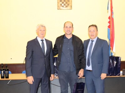 OTVORENO S NAJBOLJIMA - Božidar Longin: Rentijersko gospodarstvo neće uroditi plodom!