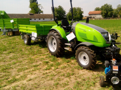 Traktor Tuber 50