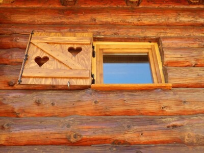 Etnolog Milan Drmić bavi se rijetkim zanatom - seli stare drvene kuće