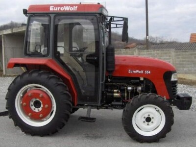 Traktor EuroWolf 554