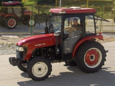 Traktor EuroWolf 554
