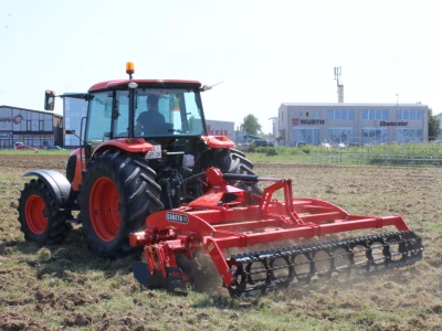 Farmshow 2016 - prezentacije strojeva u radu