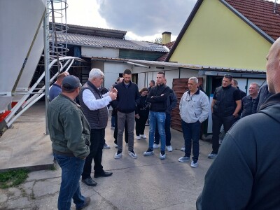 Farma muznih krava Mužlai