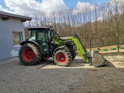 Farma muznih krava u Vitezu