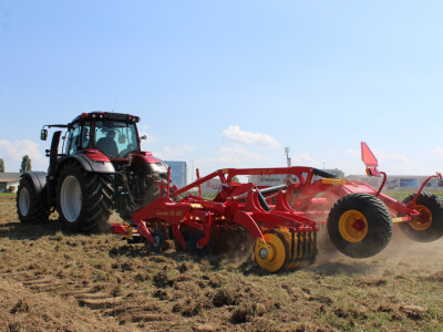 Kratka tanjurača Vaderstad Carrier XL 425