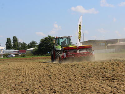 Multitiler Vaderstad TopDown 300