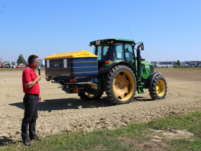 Rasipač Bogballe L2W 2050 Litara Rasipač Bogballe L2W 2050 Litara