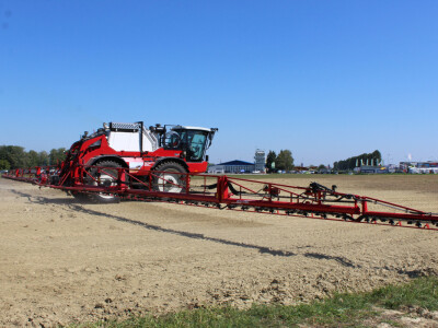 Samohodna prskalica Agrifac 4000/ 24 Samohodna prskalica Agrifac 4000/ 24