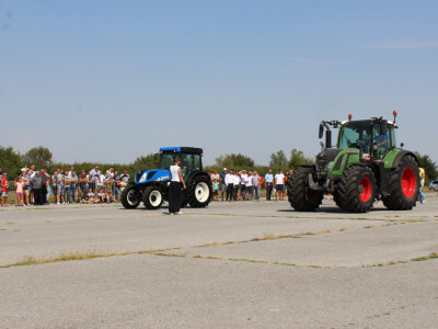Fendt vs New Holland