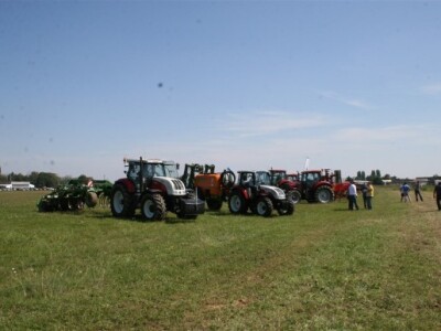 Čekaju svoj red za demonstraciju