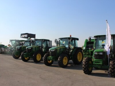 John Deere na FarmShow 2015