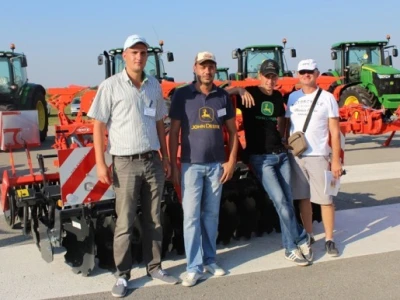 John Deere na FarmShow 2015