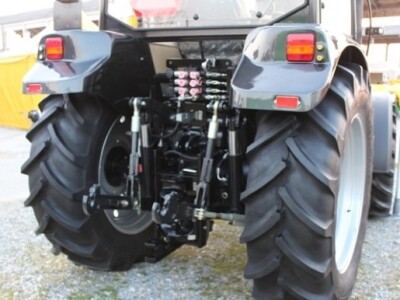 Traktor Farmtrac Premium linija