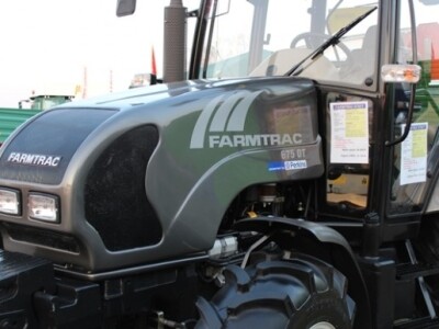 Traktor Farmtrac Premium linija