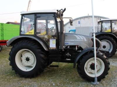Traktor Farmtrac Premium linija
