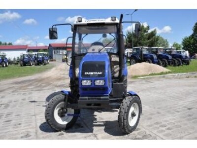 Traktor Farmtrac Osnovna linija
