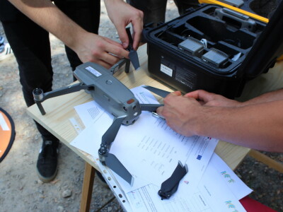 Fazos, dron, novi studij