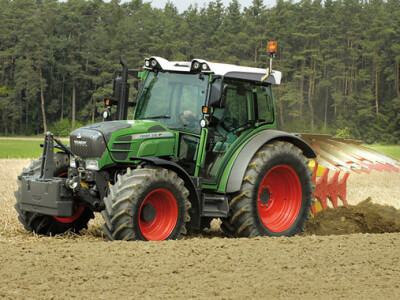 Traktor Fendt 200 Vario