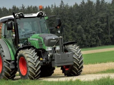 Traktor Fendt 200 Vario