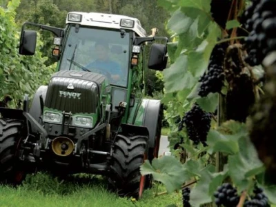 Traktor Fendt 200 Vario V/F/P