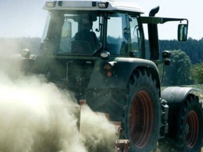 Traktor Fendt 400 Vario