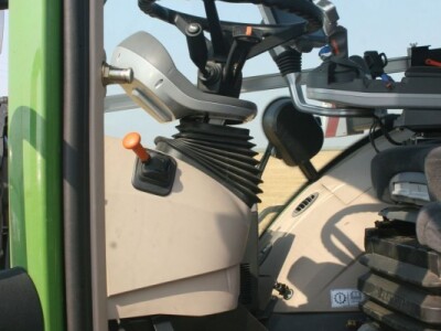 Unutrašnjost kabine Fendt 1050