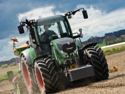 Traktor Fendt 500 Vario