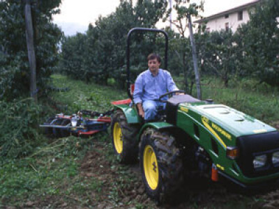 Traktor Ferrari Vipar 40 RS