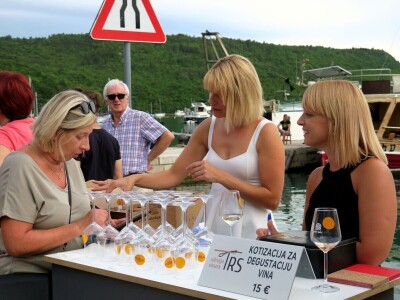 Fešta od pedoći i 56. Smotra narodne glazbe i plesa Labinštine - Trget