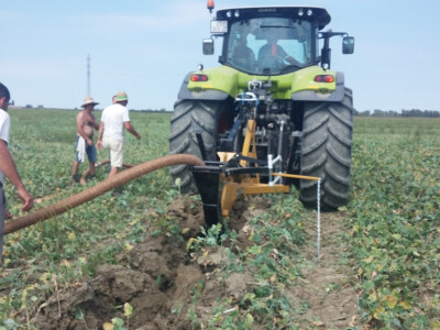 Stroj je doista besprijekoran a vukao ga je traktro Claas