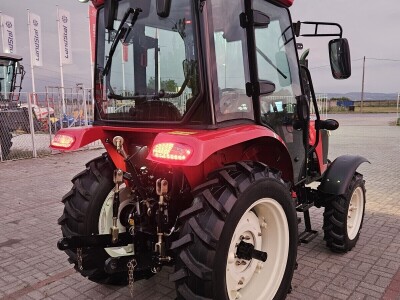 FM World traktori stigli u Srbiju