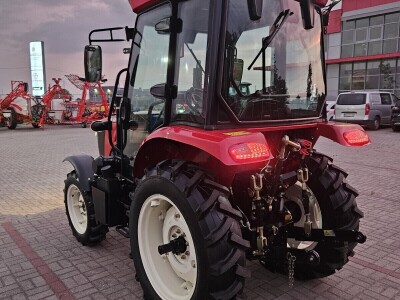 FM World traktori stigli u Srbiju