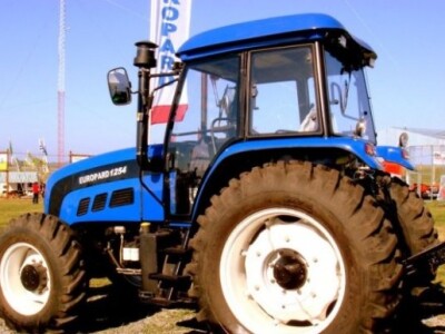 Traktor Foton FT 1254