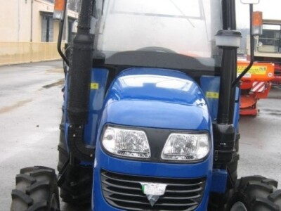 Traktor Foton FT 454