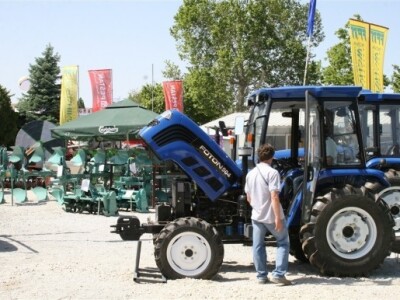 Foton 504 na Novosadskom sajmu 2014.