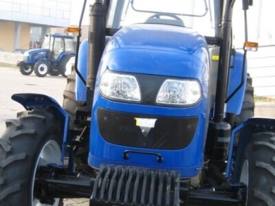 Traktor Foton FT 904