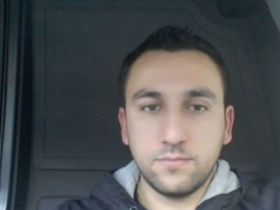 Fudbalski sudija Ljubo Aničić sva jaja uspije da proda Fudbalski sudija Ljubo Aničić sva jaja uspije da proda