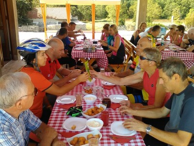 Gazdinstvo Kisin: Domaća hrana i seoski način života privlačni turistima