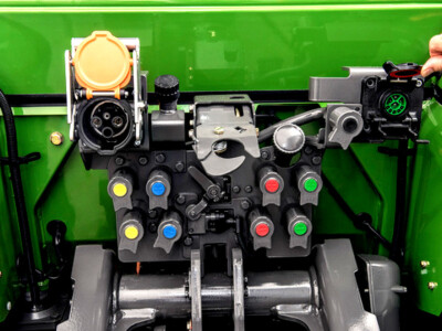 Gelektrični Fendt traktor