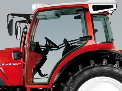 Traktor Lindner Geotrac 104