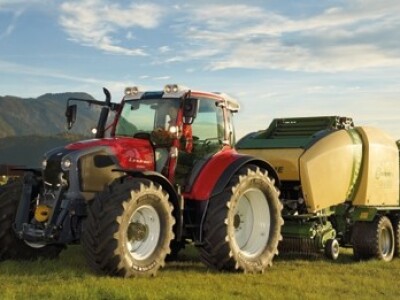 Traktor Lindner Geotrac 134