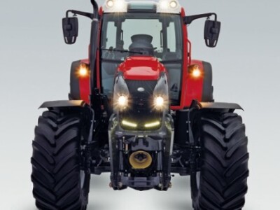 Traktor Lindner Geotrac 134