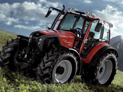 Traktor Lindner Geotrac 74