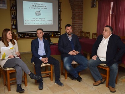 G.E.T. konferencija: Budućnost vinskog turizma G.E.T. konferencija: Budućnost vinskog turizma