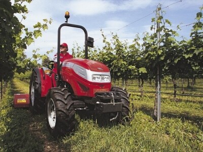 Traktor McCormick GM