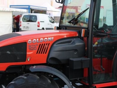 Traktor Goldoni Star 100