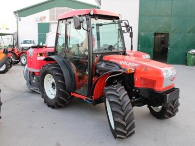 Traktor Goldoni Quasar