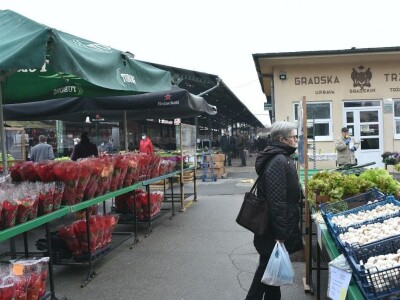 GRAD BJELOVAR NOVOM MJEROM POMAŽE MALIM PROIZVOĐAČIMA NA GRADSKOJ TRŽNICI
