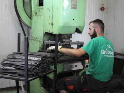 Gruža agrar - proizvodnja sustava i komponenti za zaštitu voćnjaka